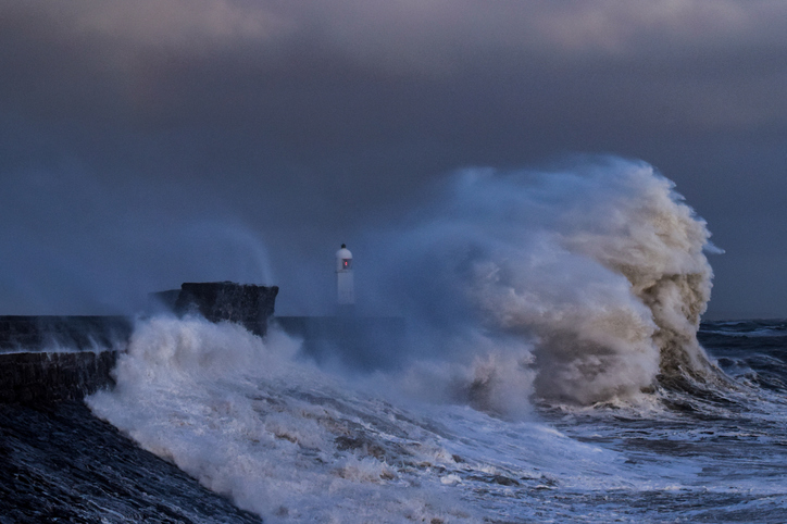 Heather Cullen Blog Waves or Tide - is it Tech Wreck 2.0?